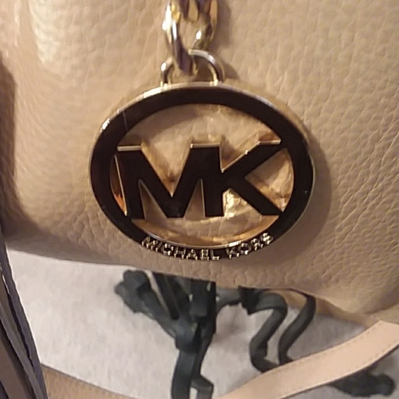 MICHAEL KORS - Picture 2 of 7